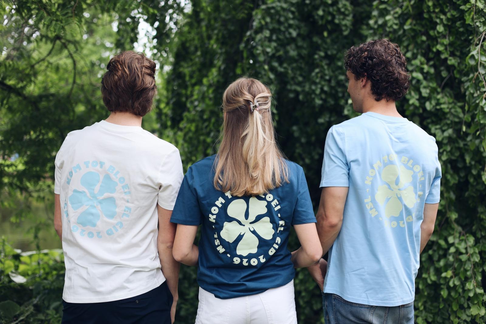(D) 2x T-Shirts XS